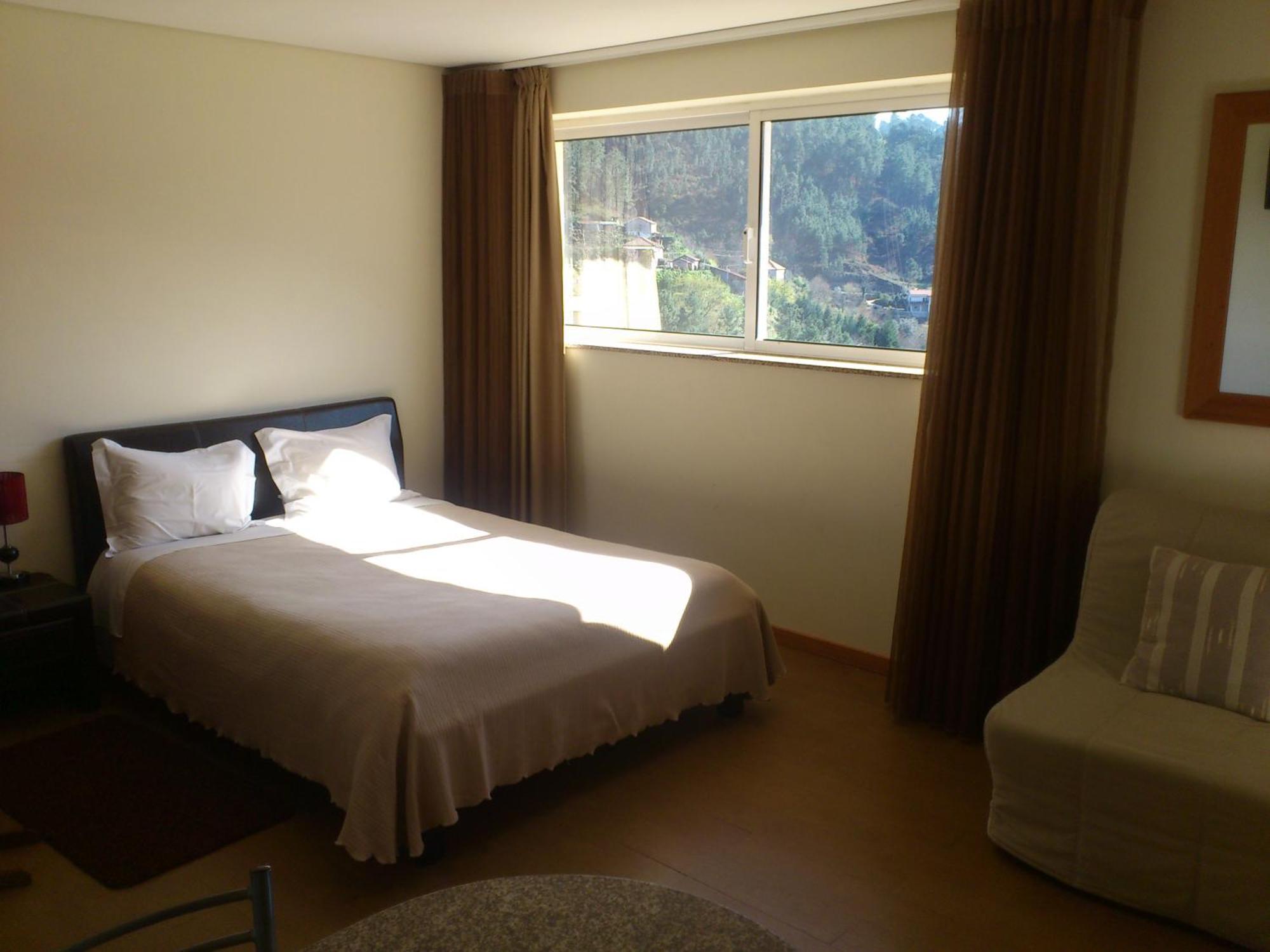 Hotel Lagoa Azul do Geres Cameră foto