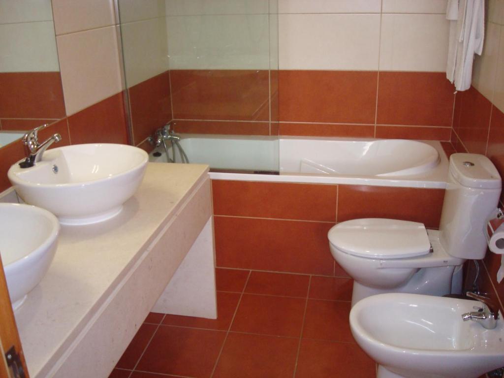 Hotel Lagoa Azul do Geres Cameră foto